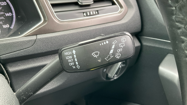 Volkswagen T-Roc 1.0 TSI SE 5dr Petrol Hatchback